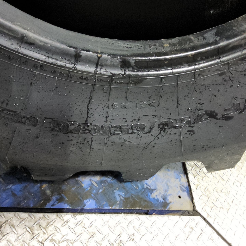 VF750/65R26 Firestone Maxi Traction R-1W 177B 99%