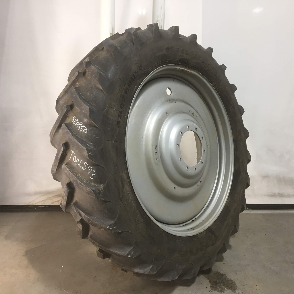 480/80R50 Goodyear Farm DT800 Super Traction R-1W on Case IH Silver Mist 10-Hole Formed Plate W/Weight Holes 60%