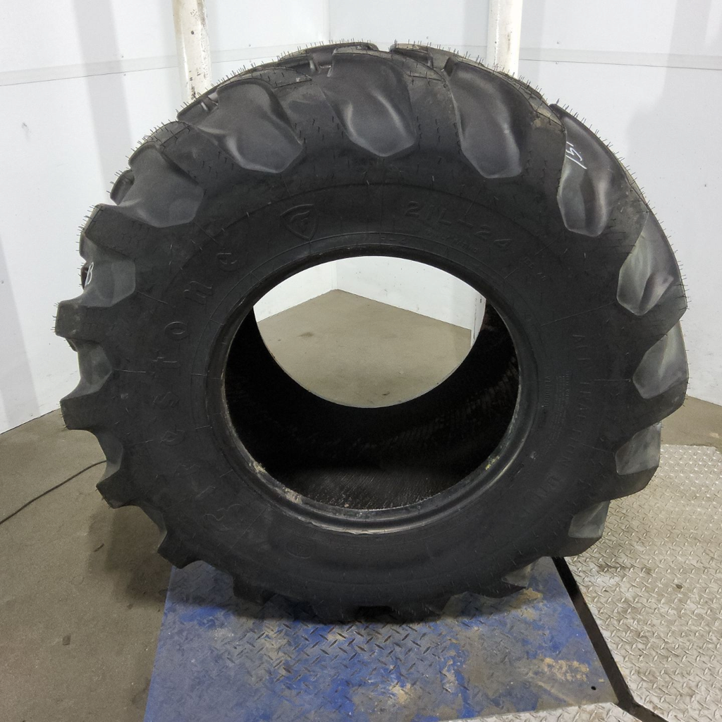 21L-24 Firestone All Traction Utility R-4 F (12 Ply), 99%