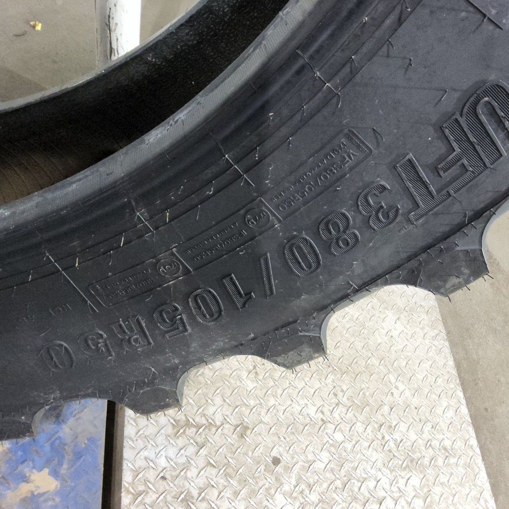 UFT380/105R50 Goodyear Farm Ultra Sprayer R-1 179D 99%