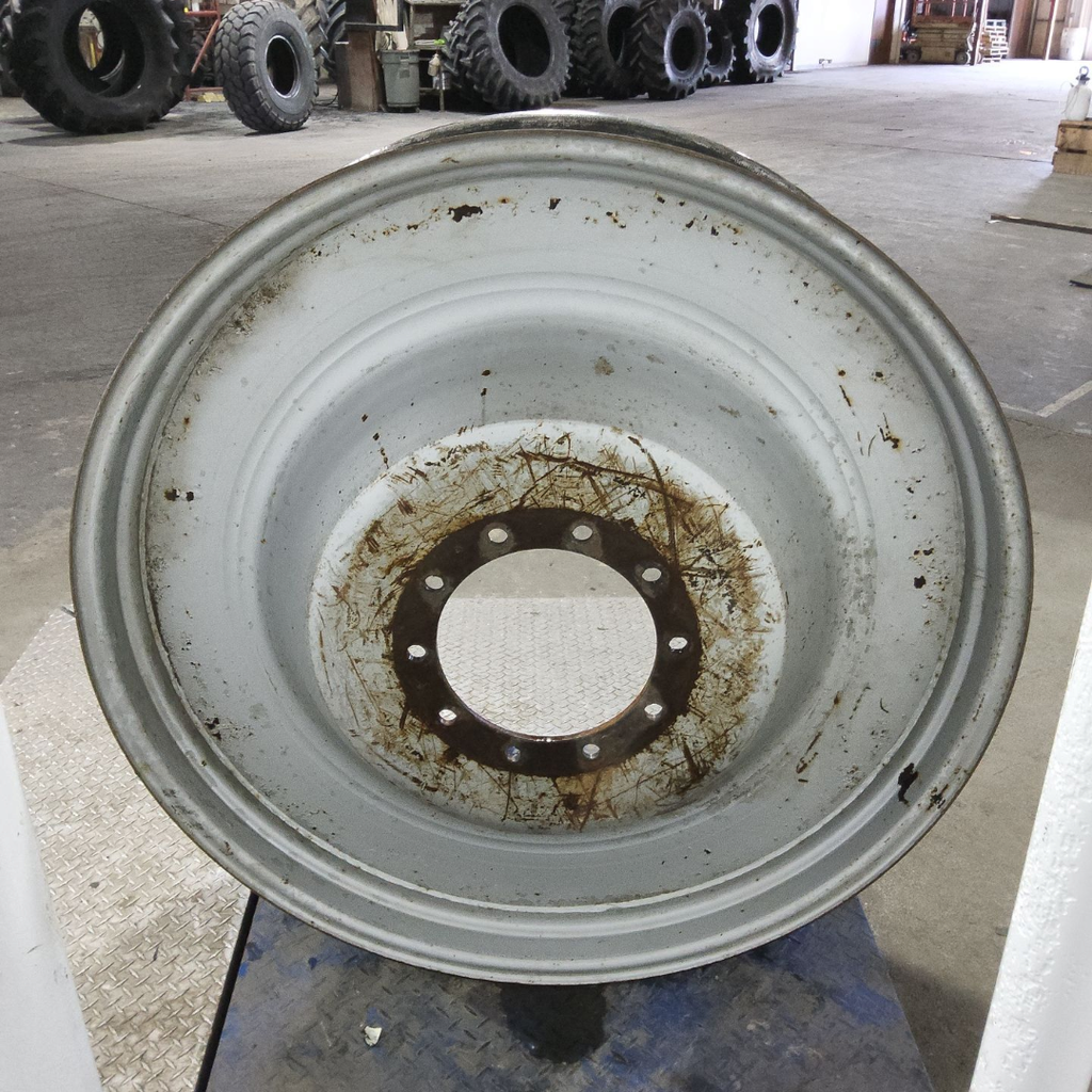 12"W x 46"D, Case IH Silver Mist 10-Hole Spun Disc