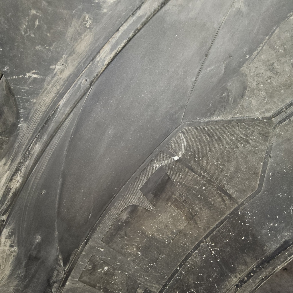 VF900/60R42 Michelin AxioBib 2 R-1W 189D/185E 99%