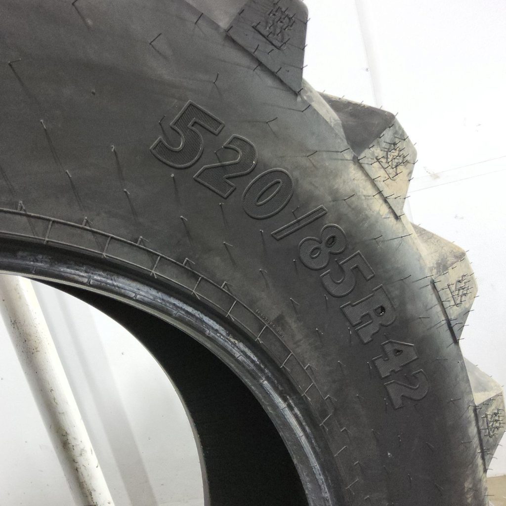 520/85R42 BKT Tires Agrimax Teris R-1 168D 99%