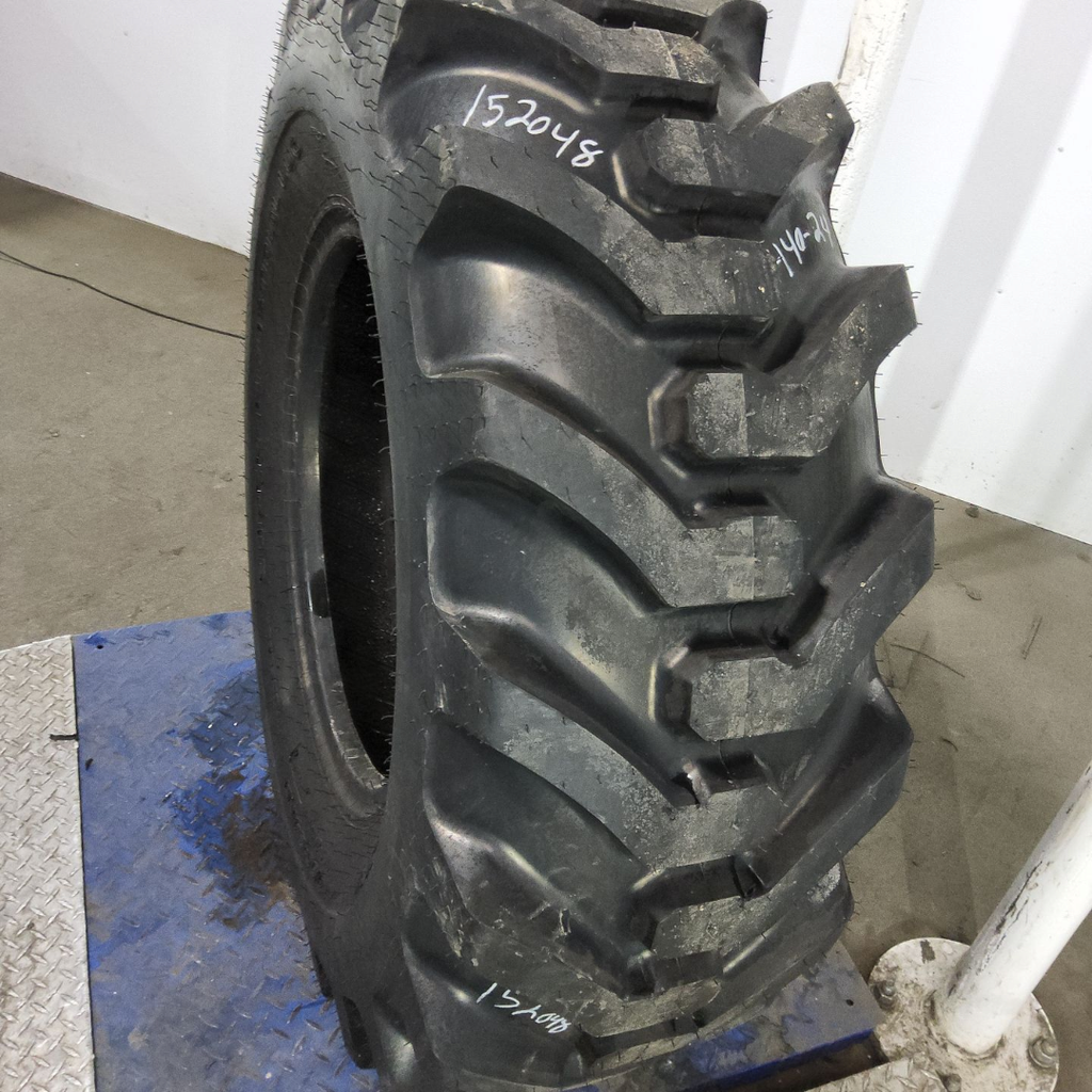 440/80-24 Galaxy Super Industrial Lug R-4 142A8 99%