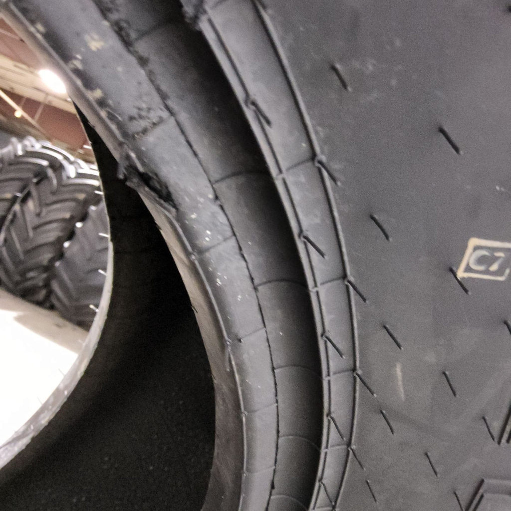 440/80-24 Galaxy Super Industrial Lug R-4 142A8 99%