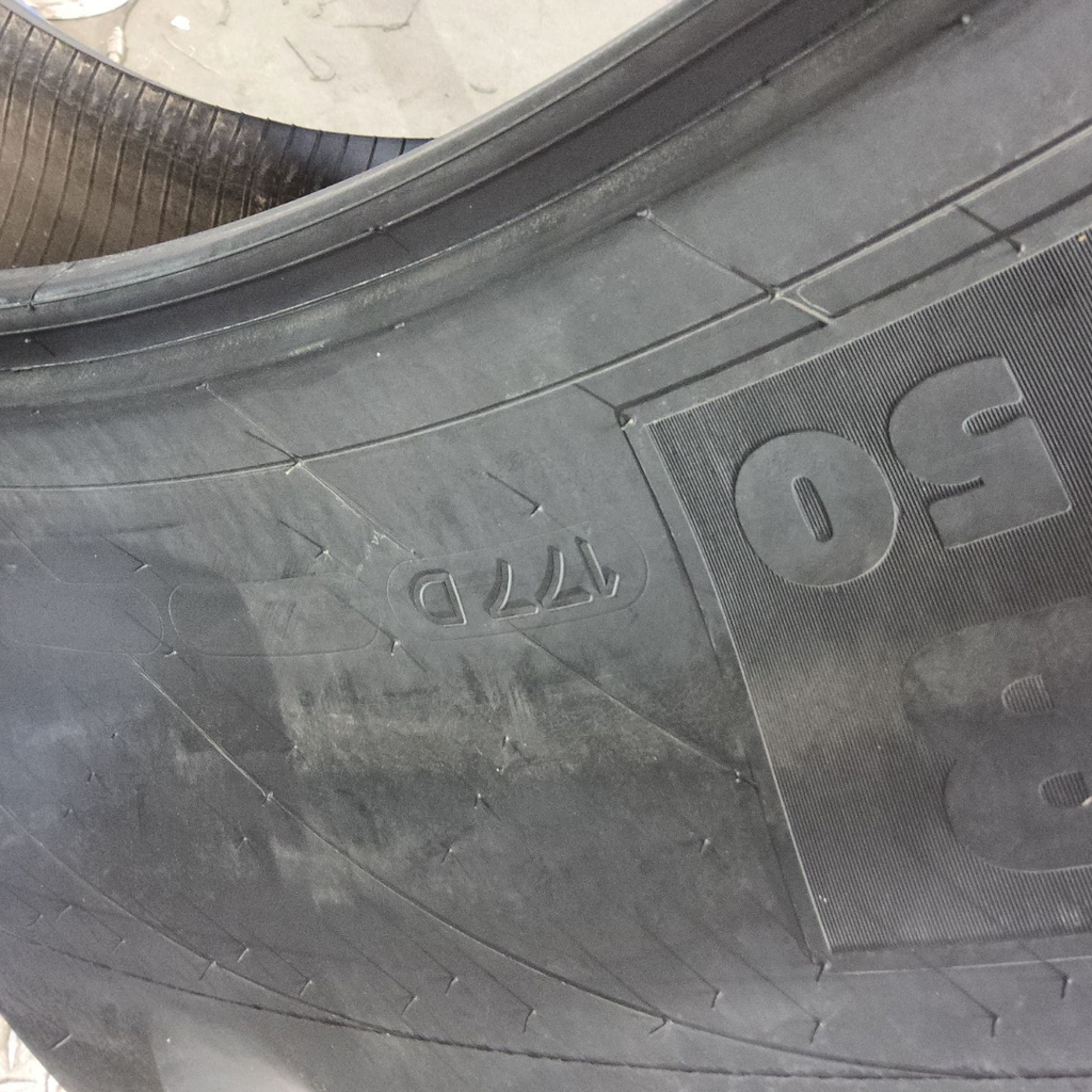 VF420/95R50 Michelin Spraybib R-1S 177D 99%