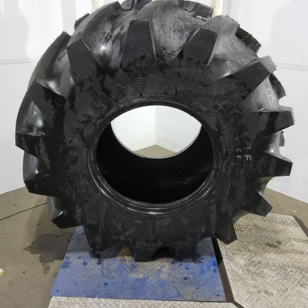 28L-26 Firestone Forestry Special With CRC LS-2 H (16 Ply), 99%