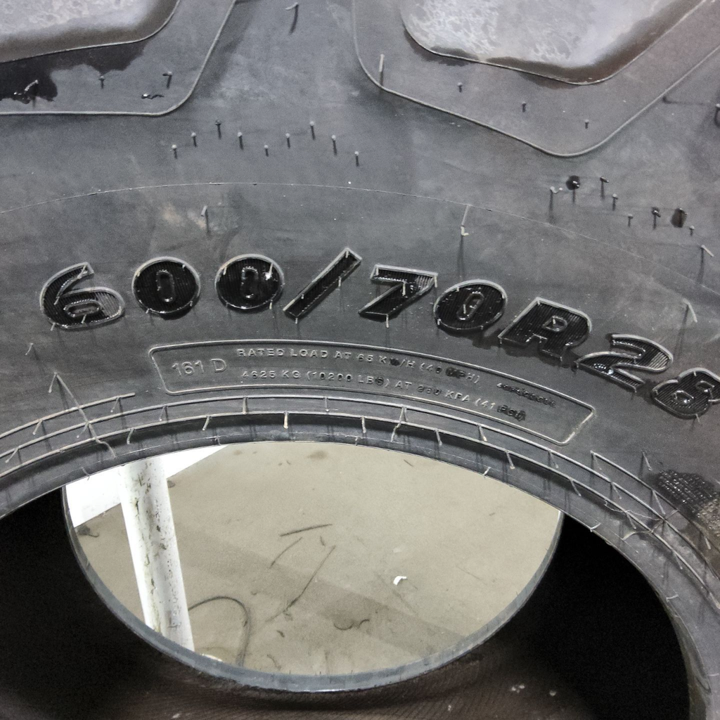 600/70R28 Goodyear Farm Optitrac R-1W 161D 99%