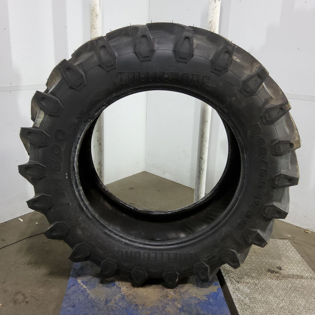 540/65R38 Trelleborg TM800 High Speed R-1W 147D 99%
