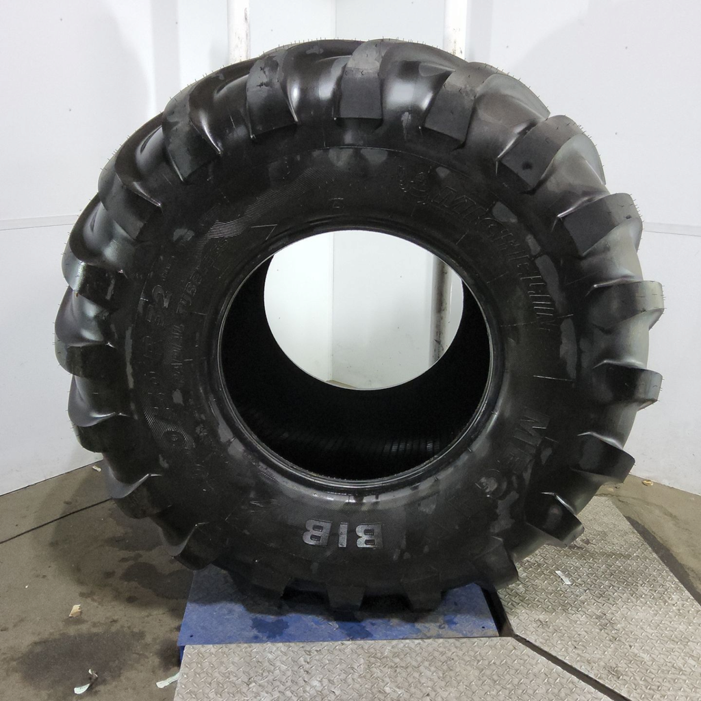 1050/50R32 Michelin MegaXBib R-1W 178A8 99%
