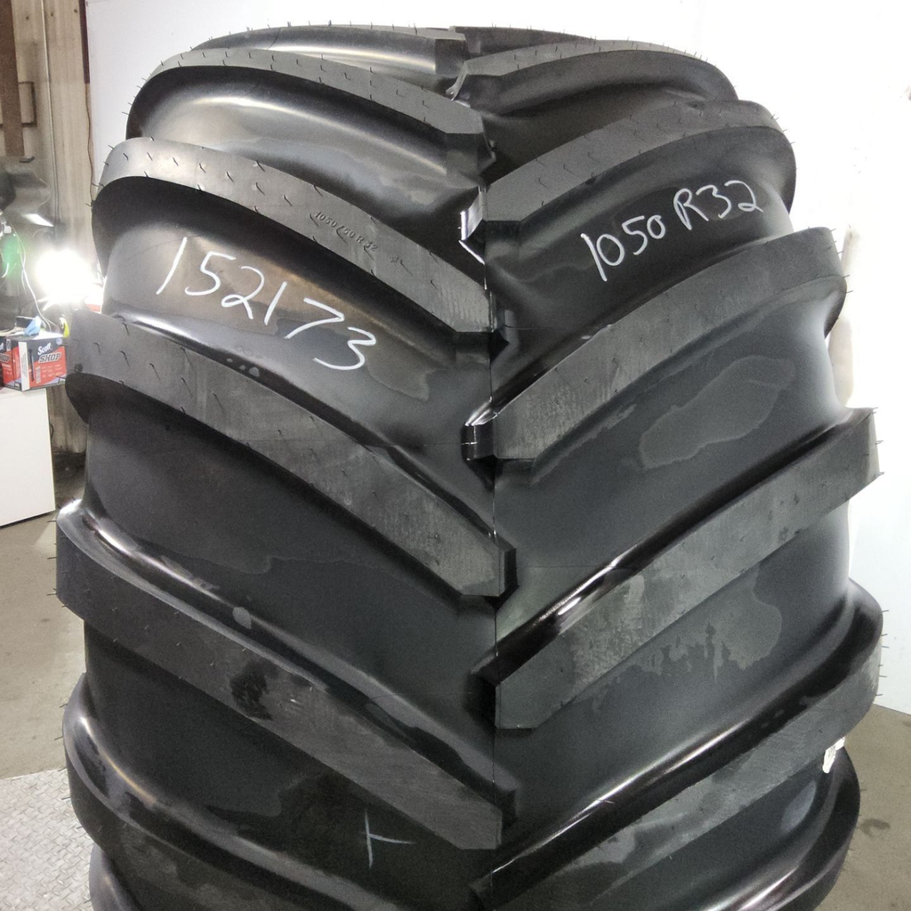 1050/50R32 Michelin MegaXBib R-1W 178A8 99%