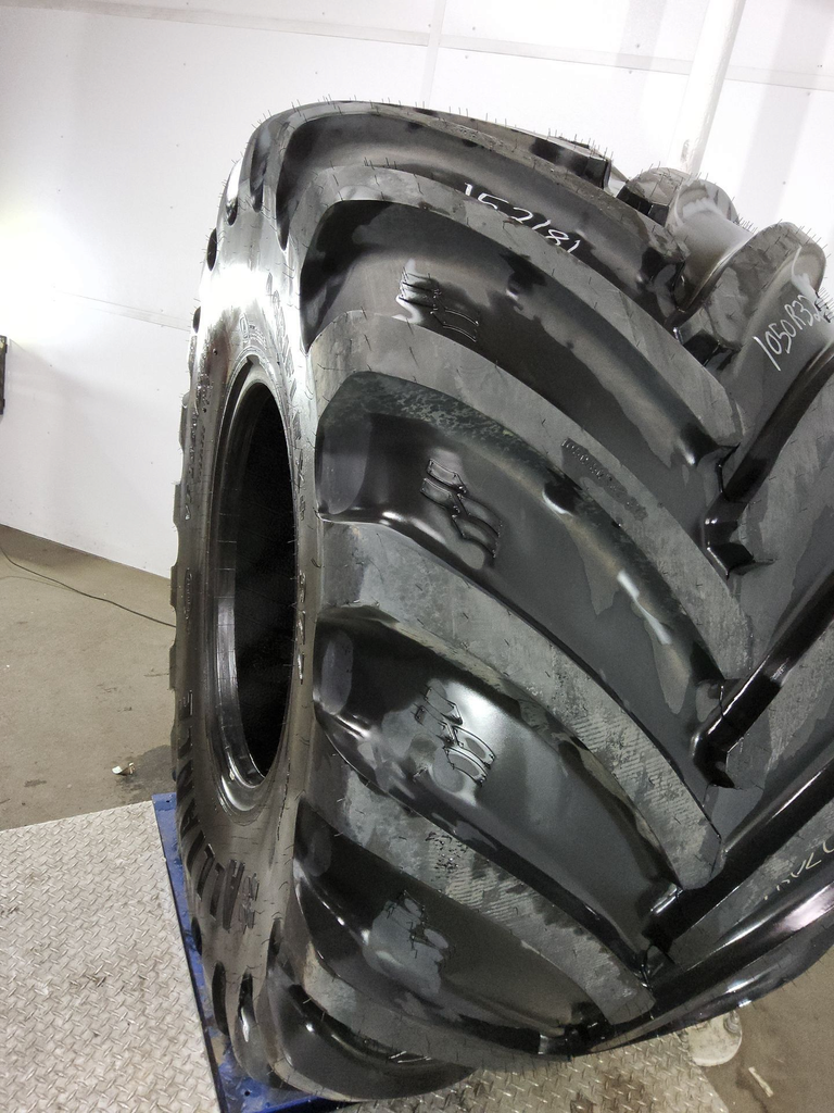 VF1050/50R32 Alliance 377 Agriflex+ R-1 198D 99%