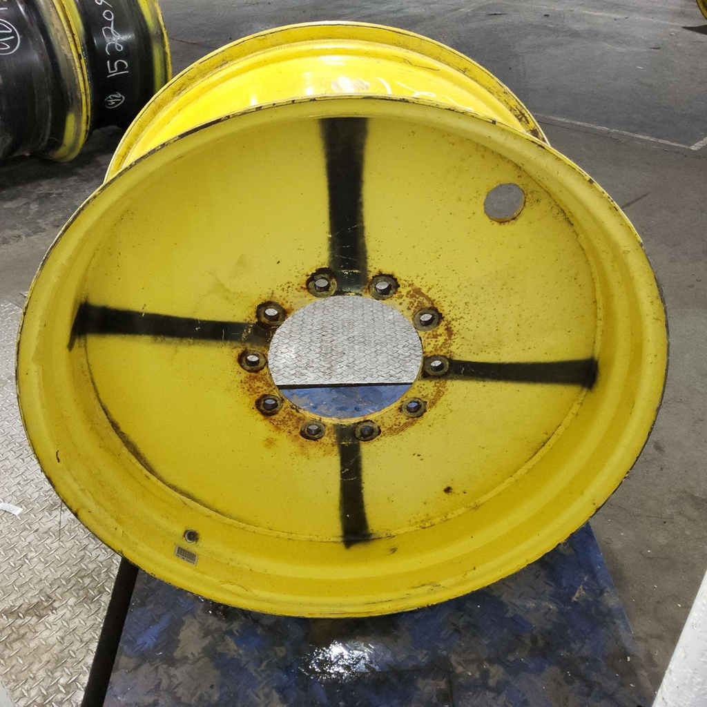 18"W x 38"D, John Deere Yellow 10-Hole Flat Plate Sprayer