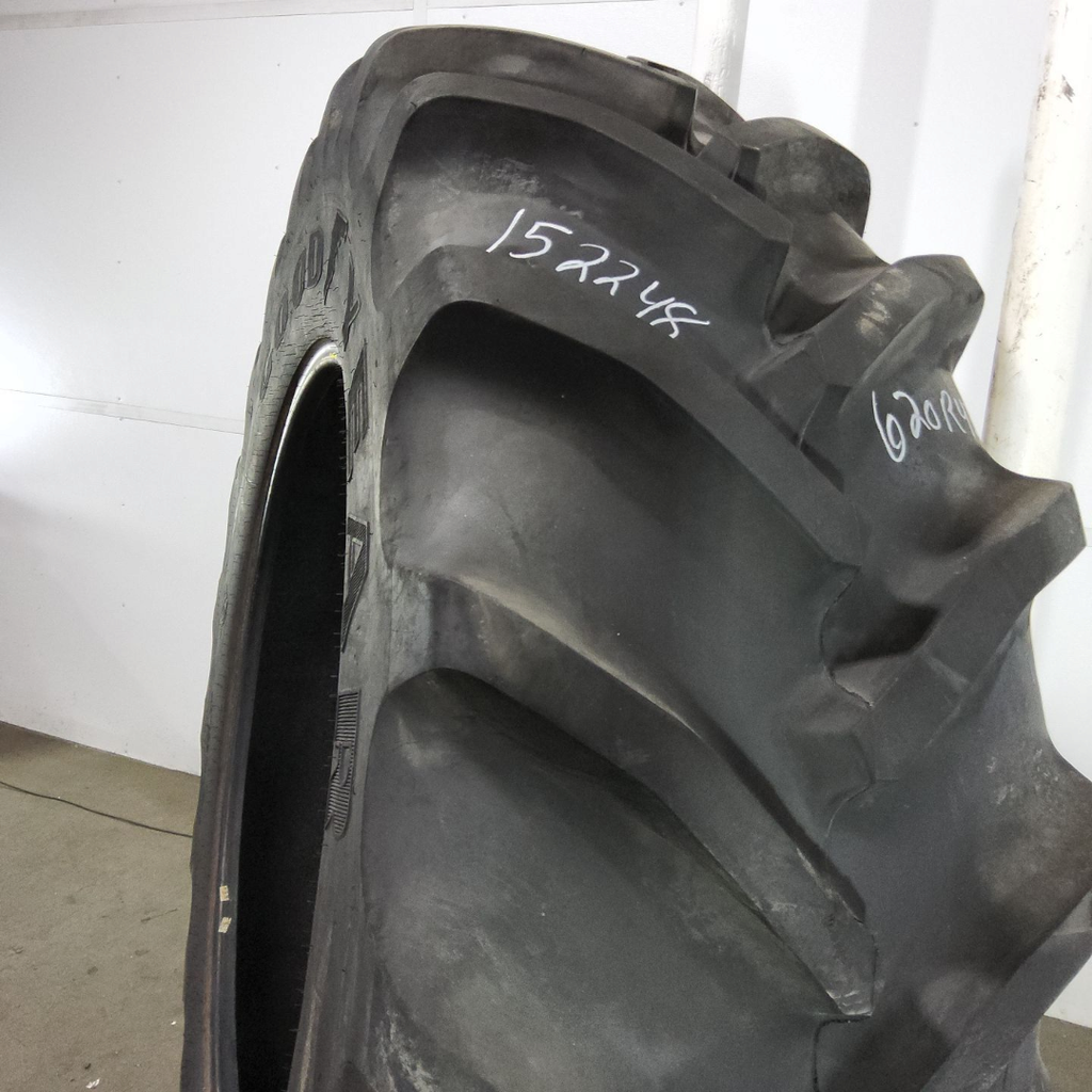 620/70R42 Goodyear Farm DT820 R-1W 160B 95%
