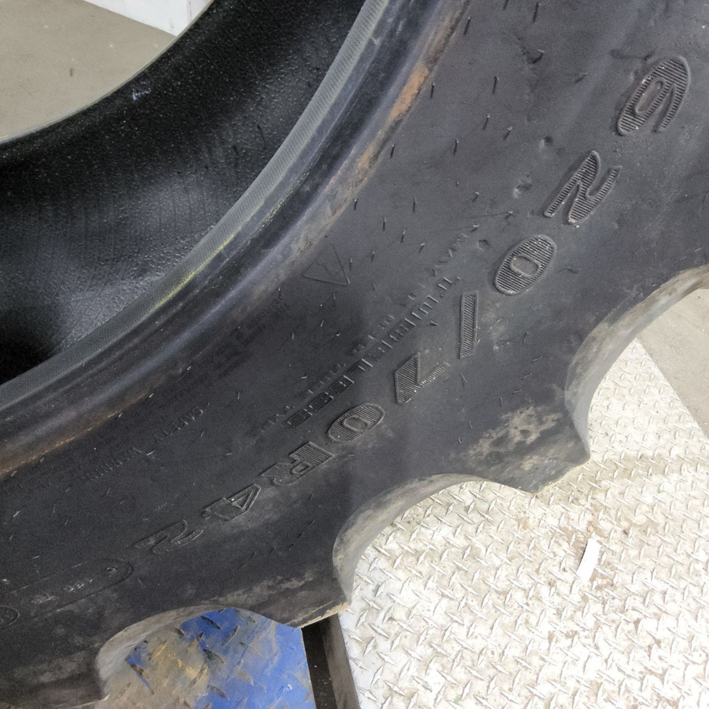 620/70R42 Goodyear Farm DT820 R-1W 160B 95%