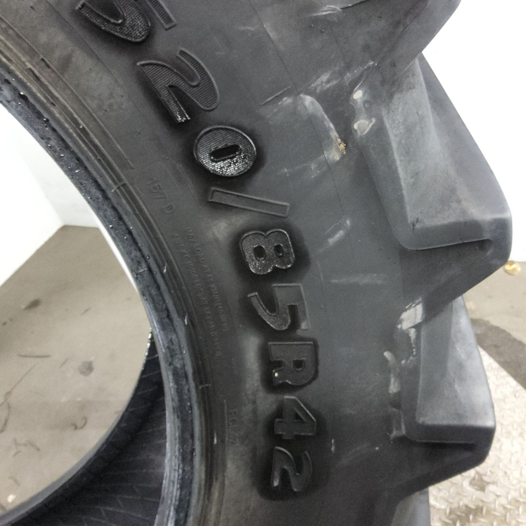 520/85R42 Goodyear Farm Optitrac R-1W 157D 70%