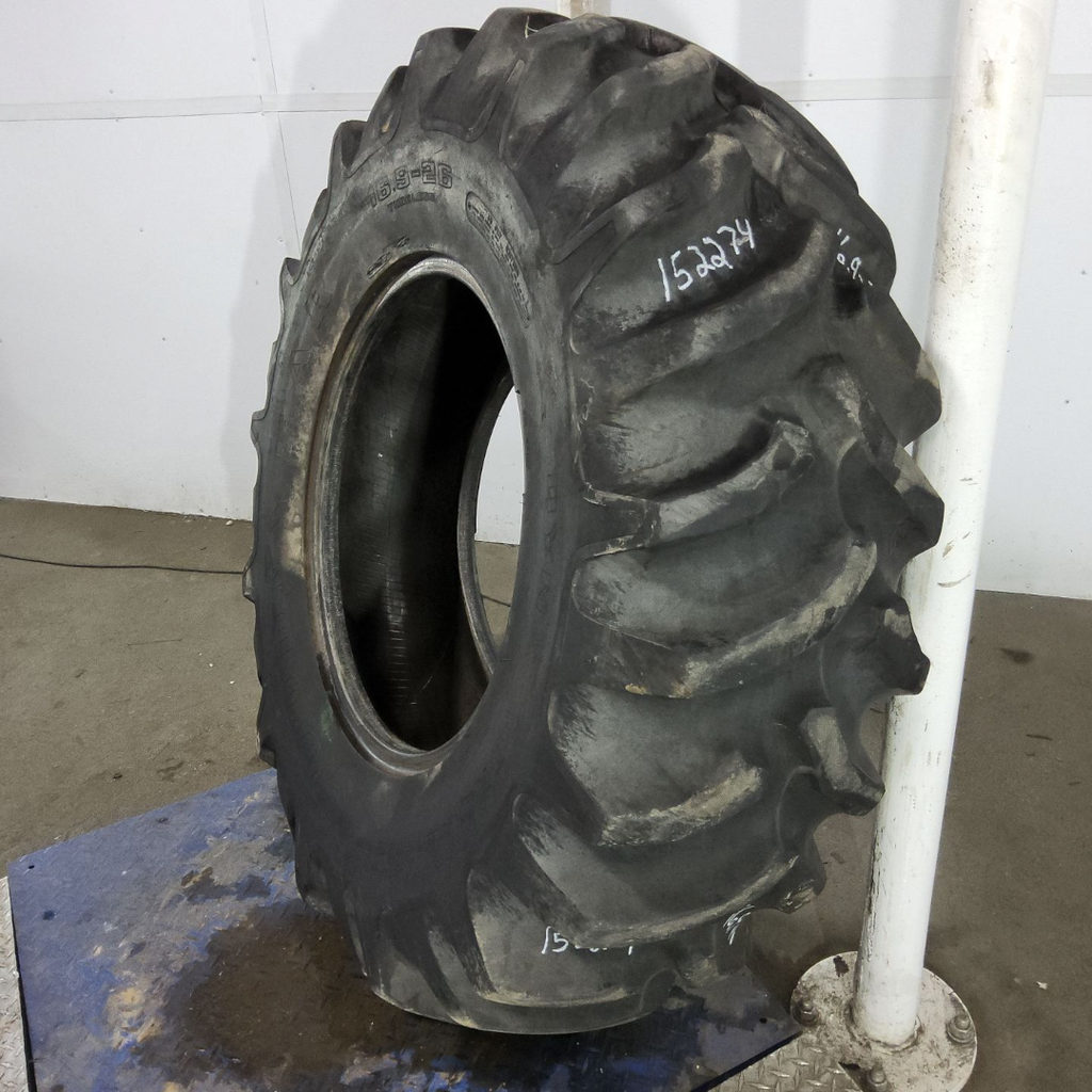16.9-26 Goodyear Farm Dyna Torque II R-1 E (10 Ply), 80%