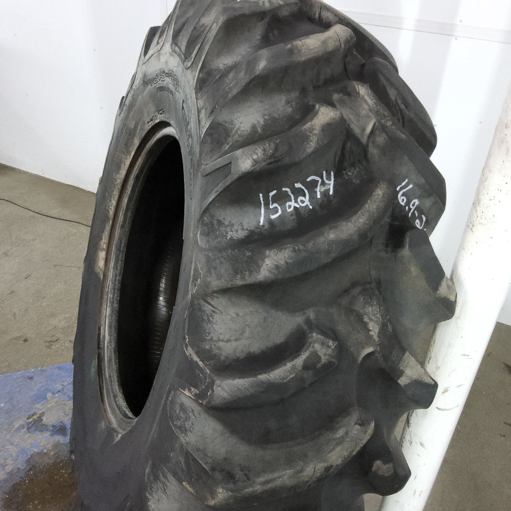 16.9-26 Goodyear Farm Dyna Torque II R-1 E (10 Ply), 80%