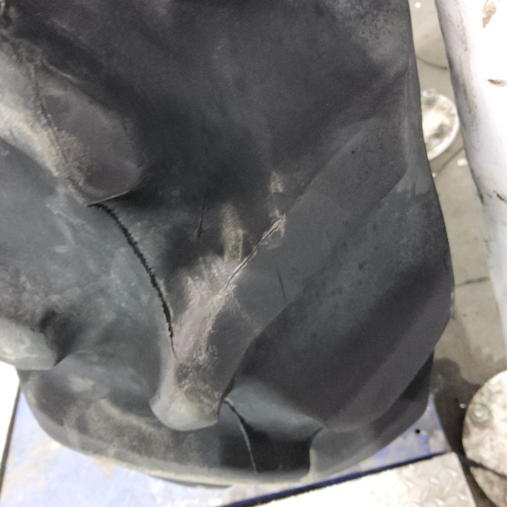 14.9-24 Goodyear Farm Dyna Torque II R-1 C (6 Ply), 75%