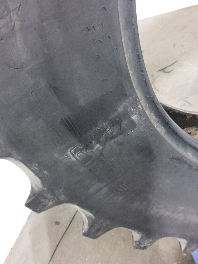 380/85R28 Goodyear Farm Dyna Torque Radial R-1 E (10 Ply), 133B 90%