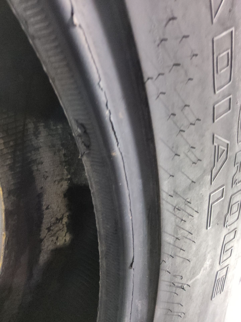 380/85R28 Goodyear Farm Dyna Torque Radial R-1 E (10 Ply), 133B 90%