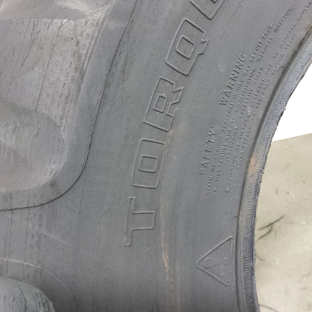 16.9-26 Goodyear Farm Dyna Torque II R-1 E (10 Ply), 95%