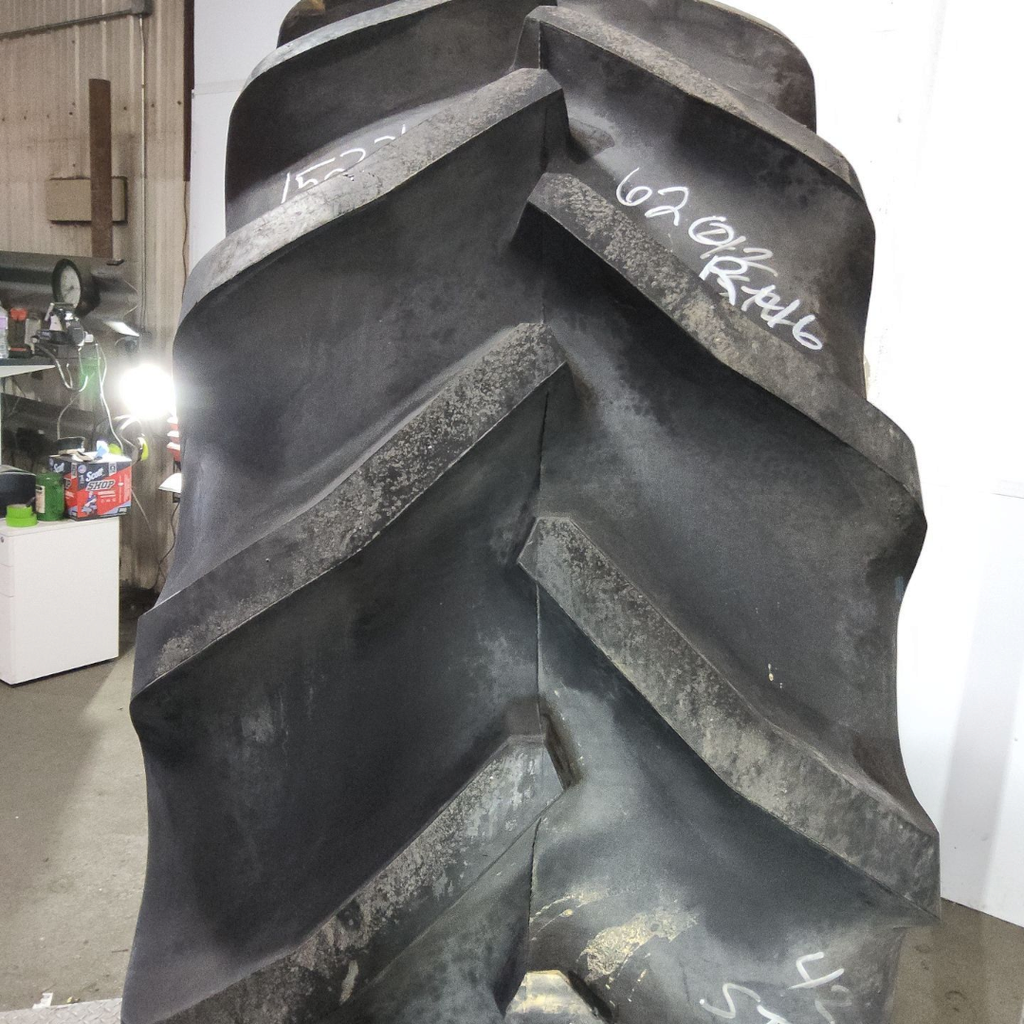 620/70R46 Goodyear Farm DT820 Super Traction R-1W 162A8 90%