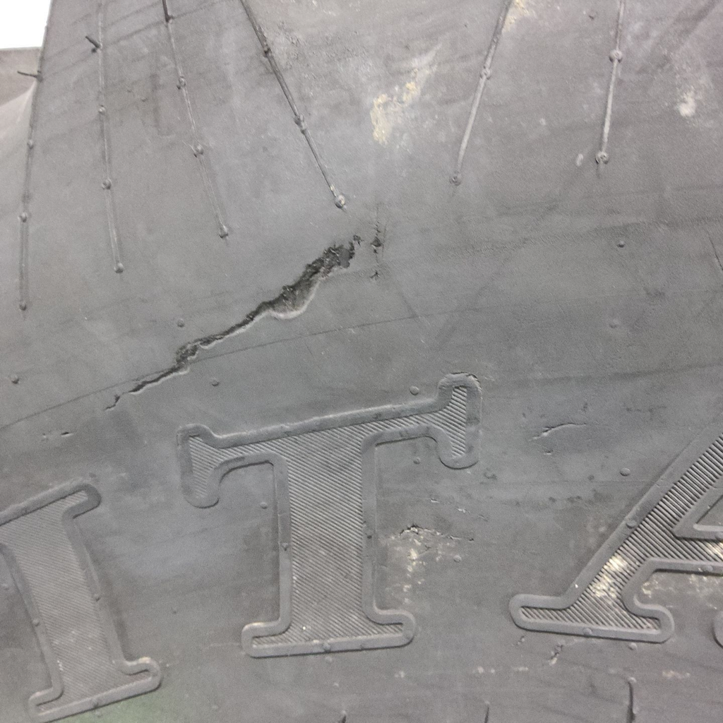 20.8-38 Titan Farm Hi Traction Lug R-1 D (8 Ply), 80%