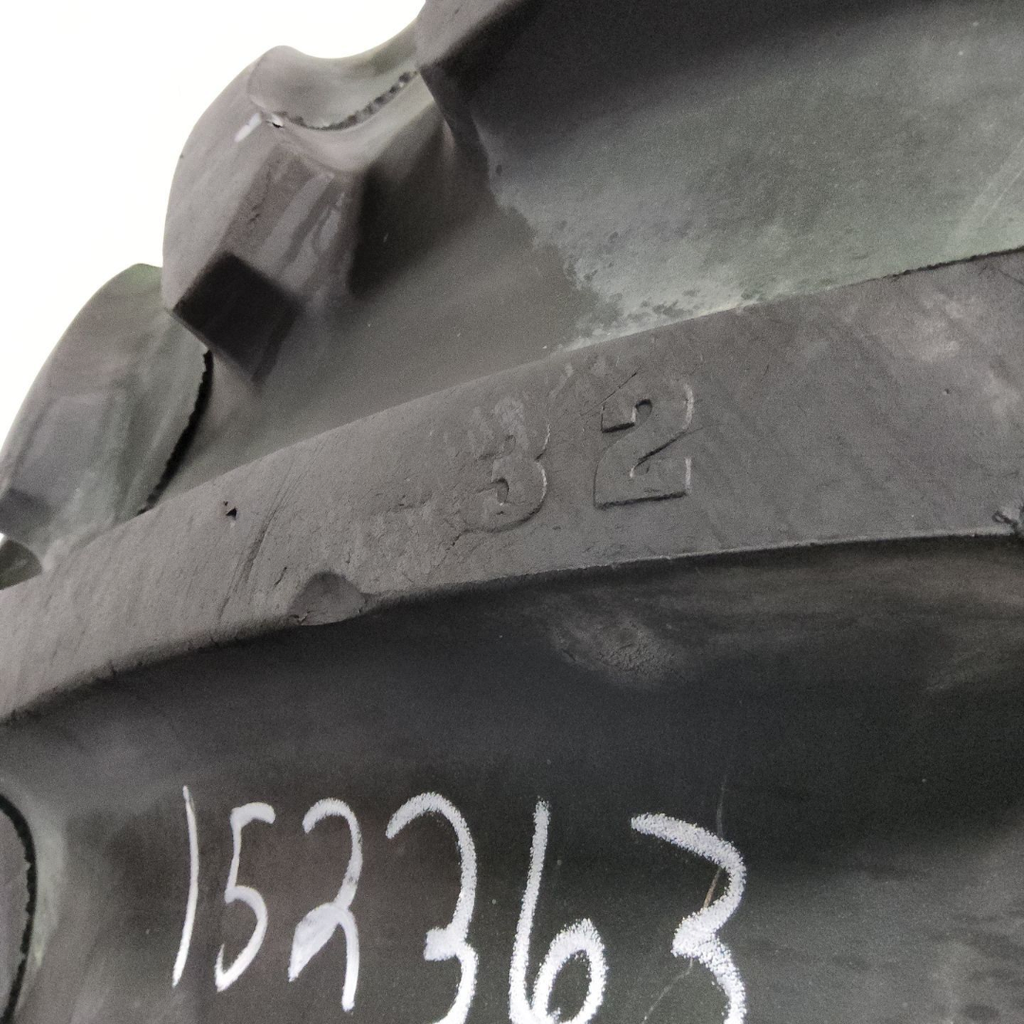 30.5L-32 Firestone All Traction 23 R-1 F (12 Ply), 85%