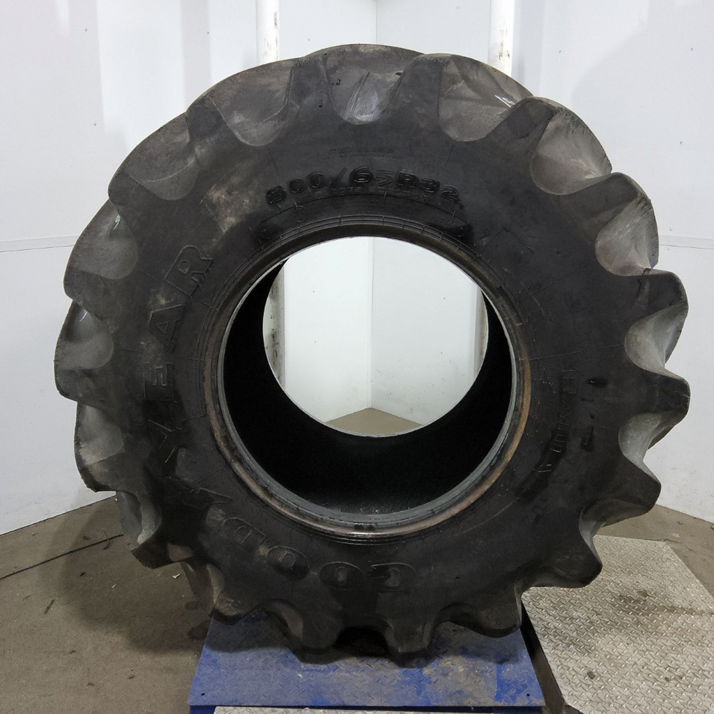 800/65R32 Goodyear Farm Super Traction Radial R-1W 172B
