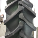 30.5L-32 Firestone Champion Spade Grip R-2 G (14 Ply)