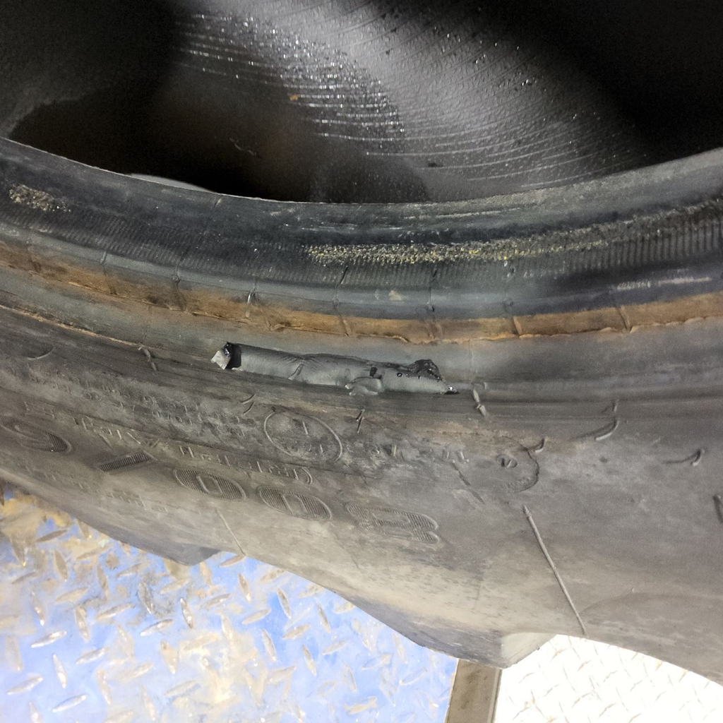 800/65R32 Goodyear Farm Super Traction Radial R-1W 172B 90%