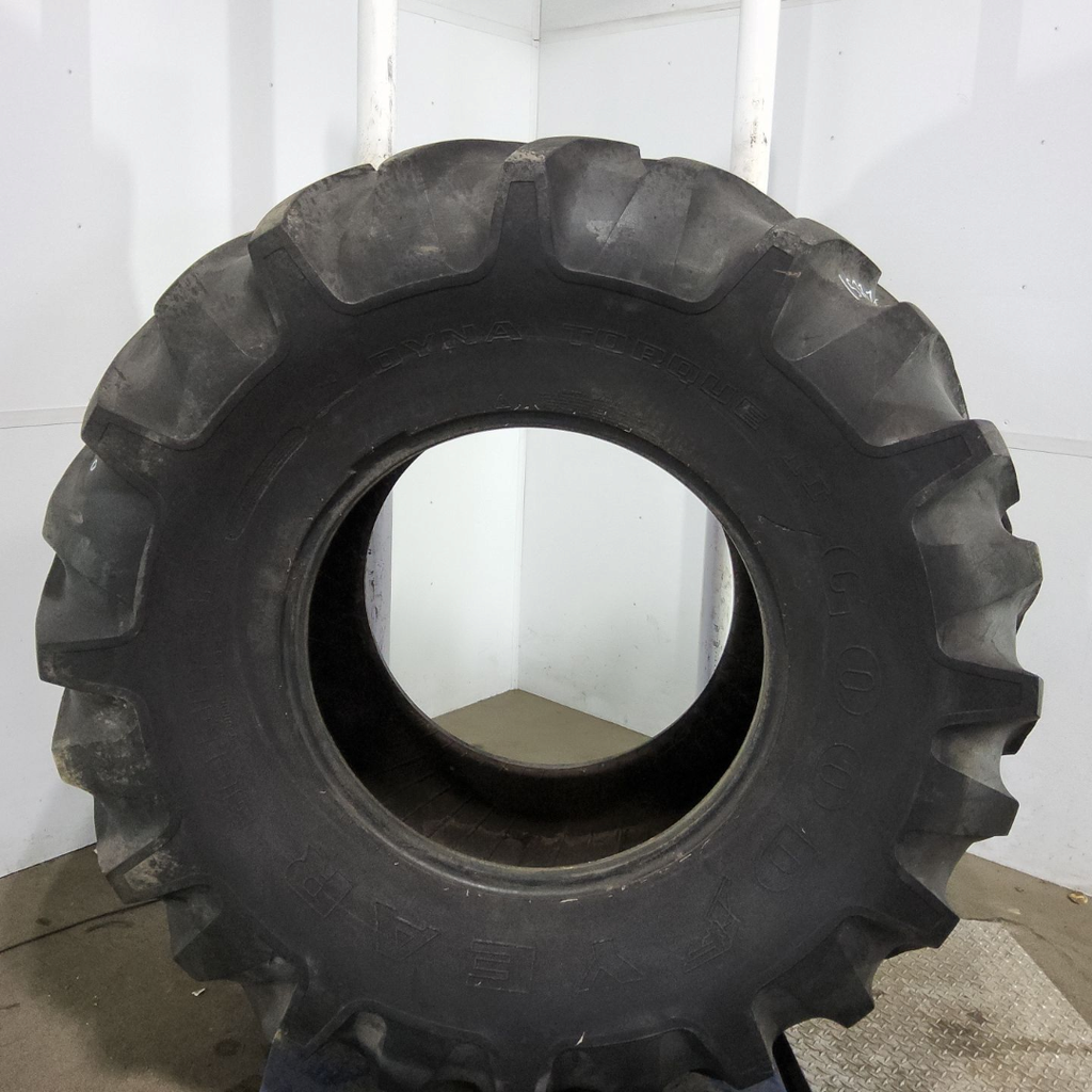 30.5L-32 Goodyear Farm Dyna Torque II R-1 G (14 Ply), 90%