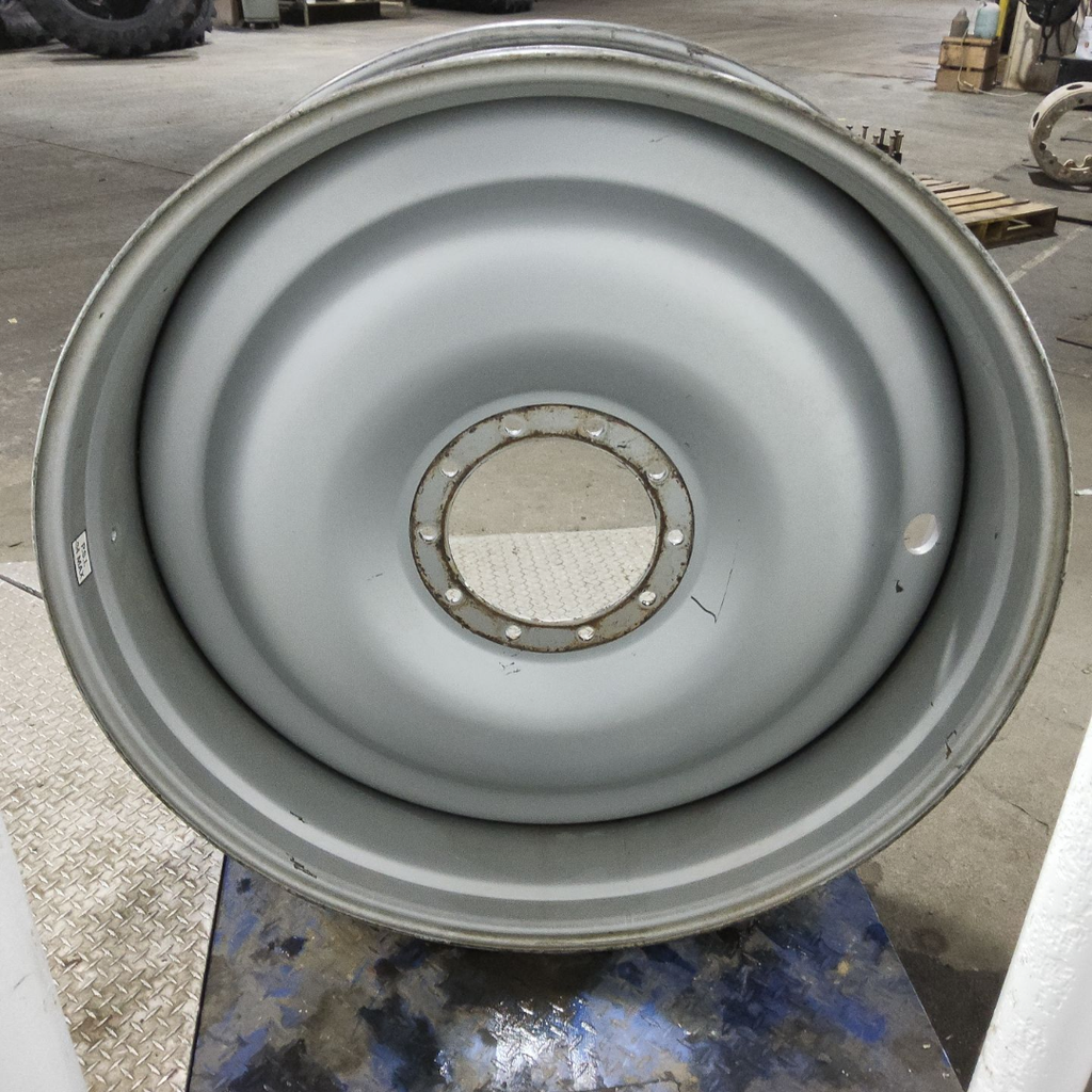 13"W x 46"D, Case IH Silver Mist 10-Hole Bubble Disc
