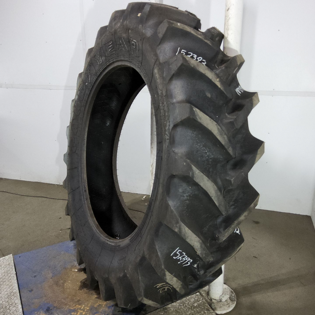18.4R42 Goodyear Farm Super Traction Radial R-1W 148B 99%