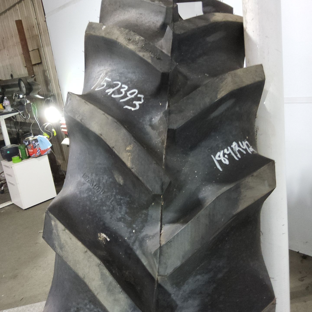 18.4R42 Goodyear Farm Super Traction Radial R-1W 148B 99%