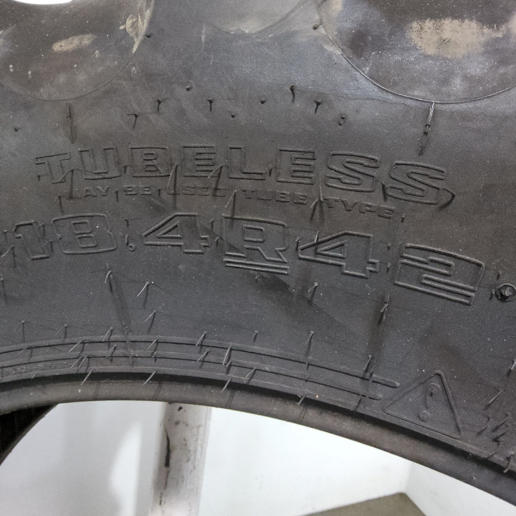 18.4R42 Goodyear Farm Super Traction Radial R-1W 148B 99%