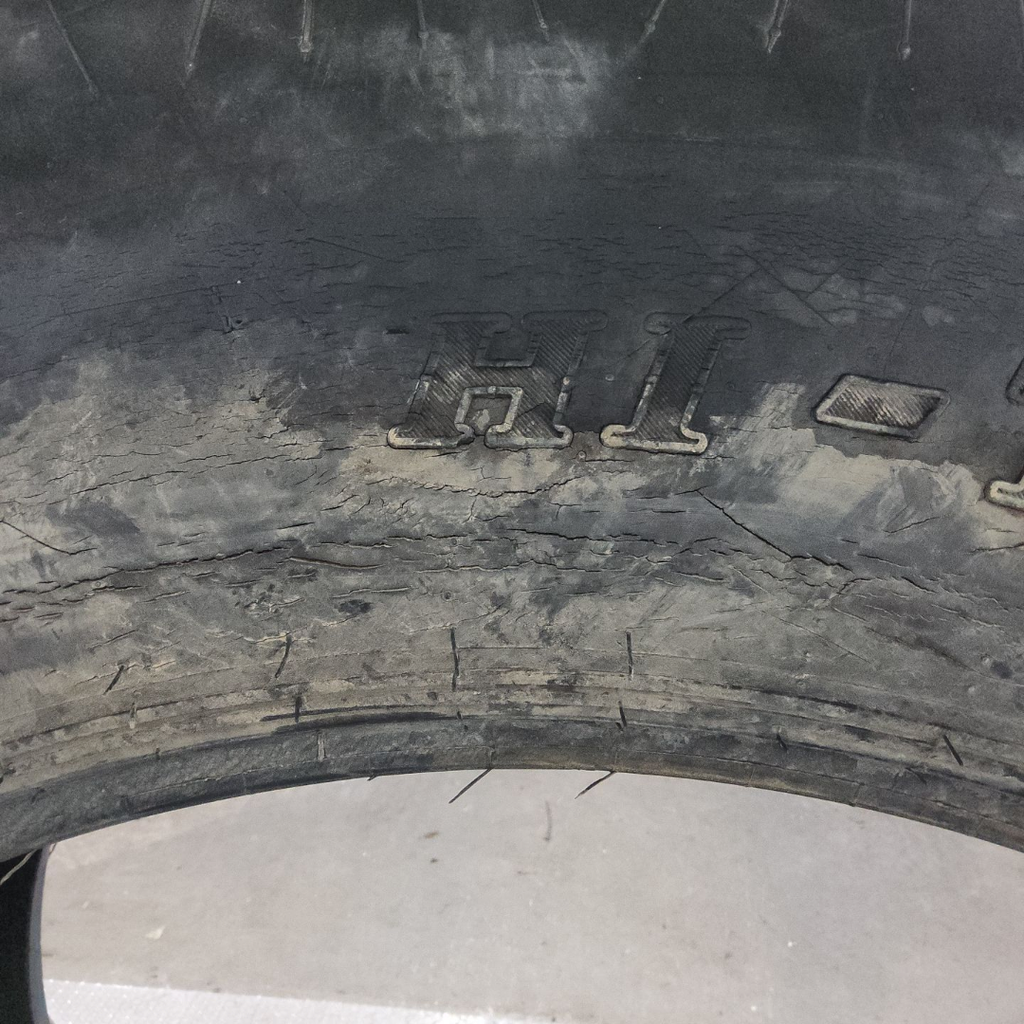 20.8-38 Titan Farm Hi Traction Lug R-1 D (8 Ply), 75%