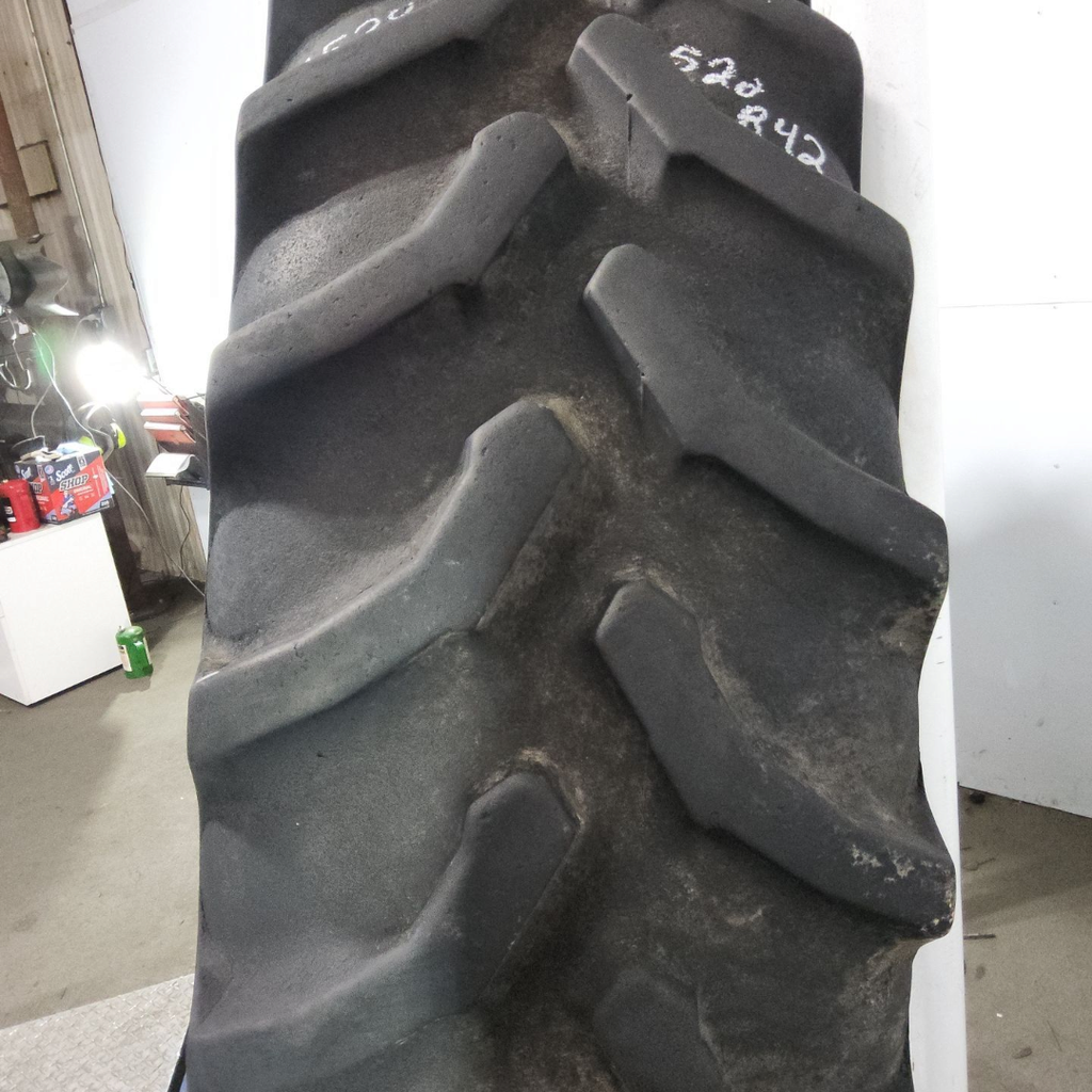 520/85R42 Goodyear Farm UltraTorque Radial R-1 162A8 70%