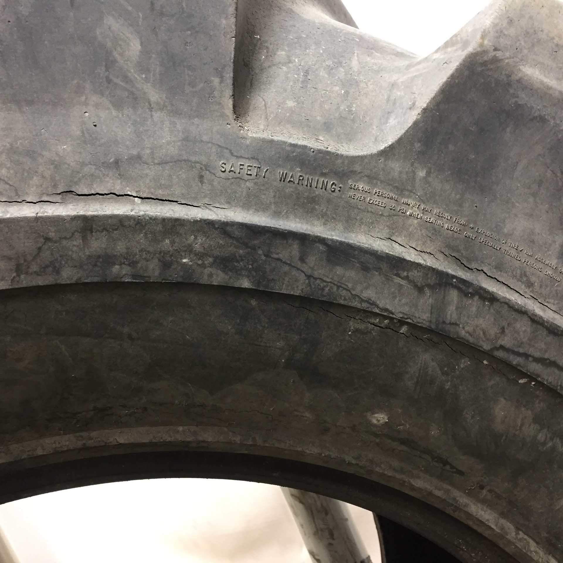 Used750/6538 Blackstone Super Terra Flotation R1 Agricultural Tires