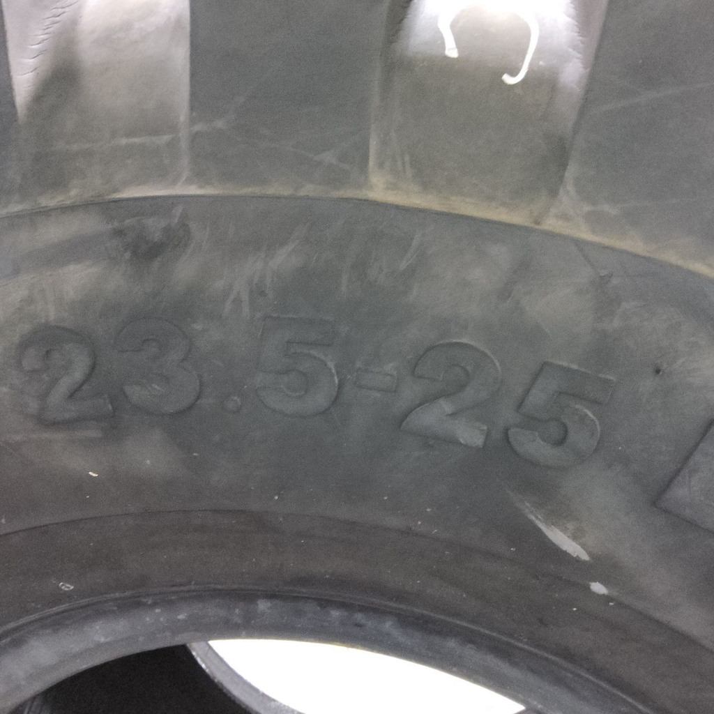 23.5-25 Solideal Loadmaster E-3/G-3/L-3 L (20 Ply), 80%