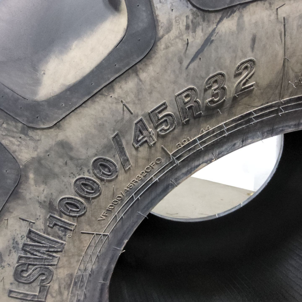 LSW1000/45R32 Goodyear Farm Optitrac R-1W 184D 90%
