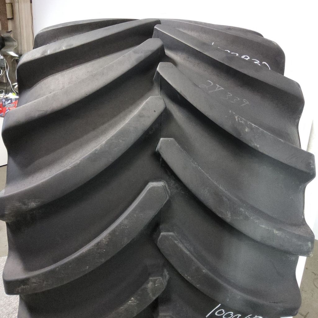 LSW1000/40R32 Goodyear Farm Optitrac R-1W 167D 85%