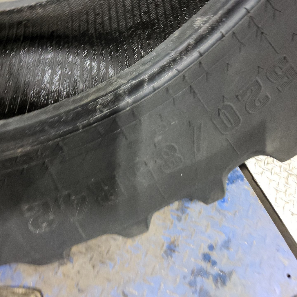 520/85R42 Firestone Radial All Traction 23 R-1 157B 85%