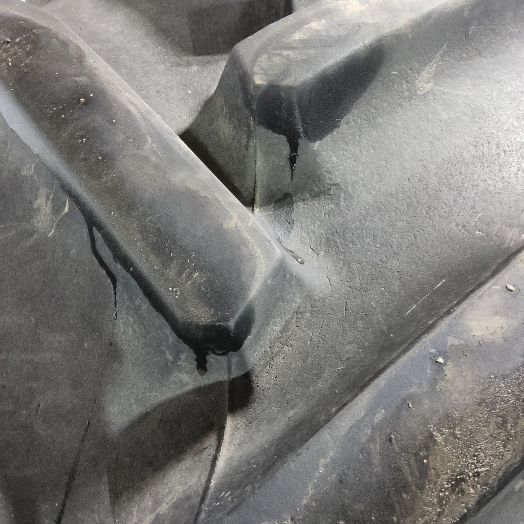 800/65R32 Goodyear Farm Super Traction Radial R-1W 172B 85%
