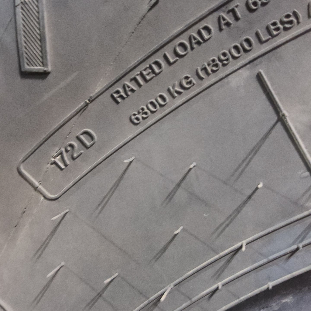 800/65R32 Goodyear Farm Optitrac R-1W 172D 75%