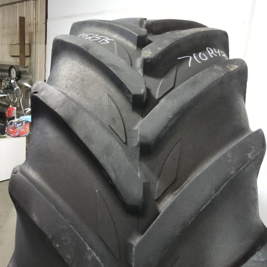 VF710/60R42 Michelin XeoBib R-1W 161D 60%