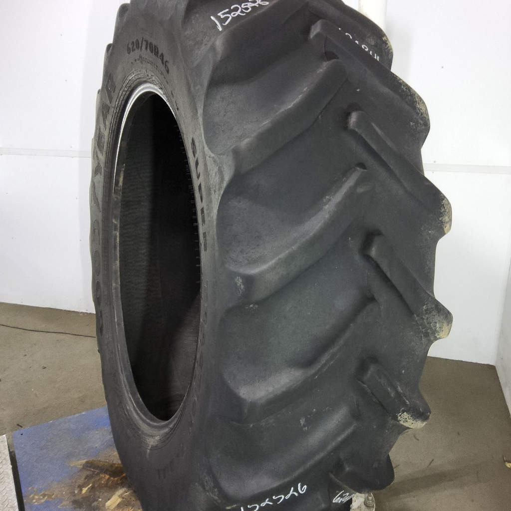 620/70R46 Goodyear Farm DT820 Super Traction R-1W 162A8 60%