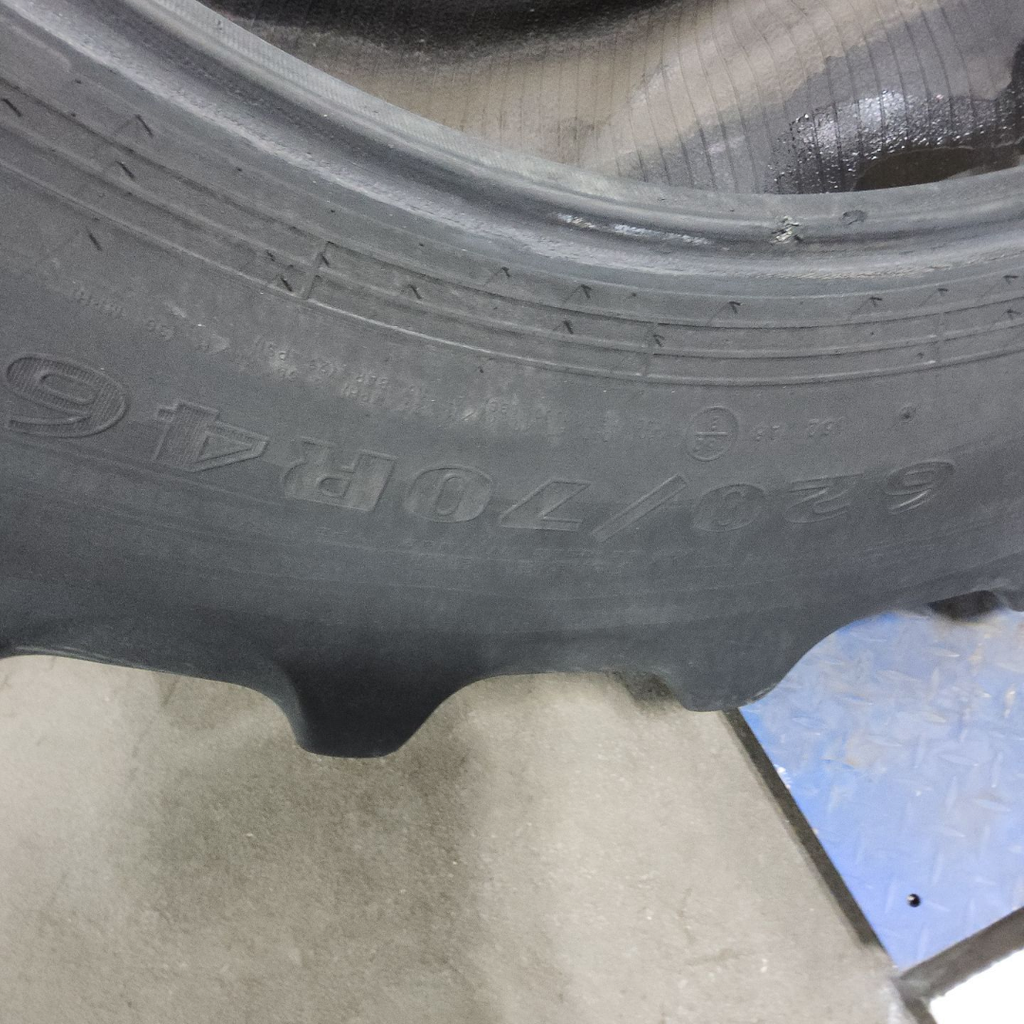 620/70R46 Goodyear Farm DT820 Super Traction R-1W 162A8 55%