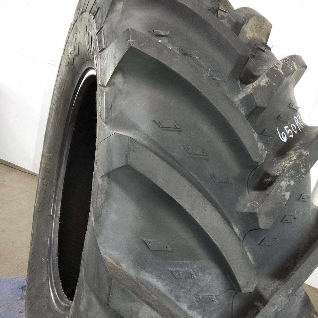 650/65R38 Kleber Super 11L R-1 157A8 85%